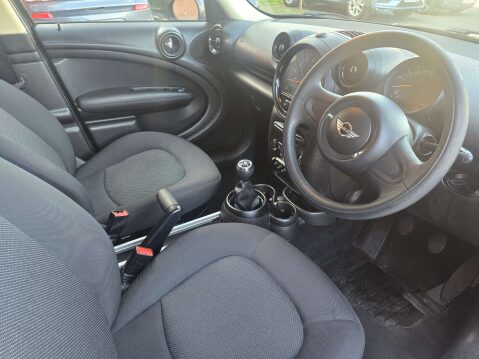 Mini Countryman 1.6 Countryman Cooper 5dr 26