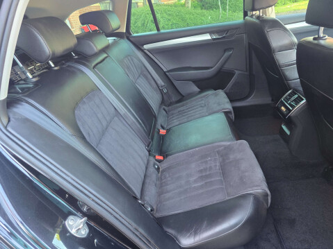 Skoda Superb 1.6 Superb SE Technology TDI Semi-Auto 5dr 18