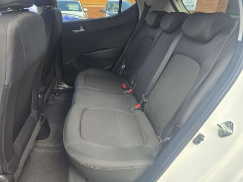 Hyundai i10 1.0 I10 Premium 5dr 16