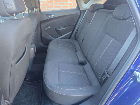 Vauxhall Astra 1.4 Astra SRI 5dr 31