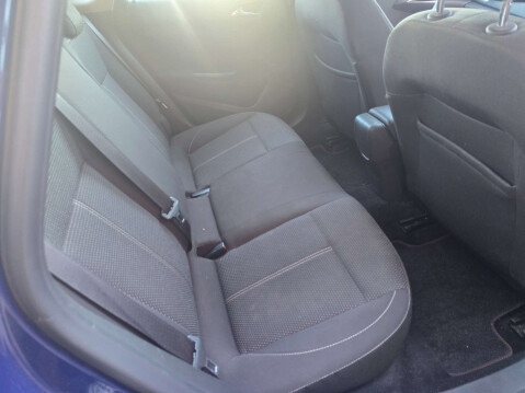 Vauxhall Astra 1.4 Astra SRI 5dr 34