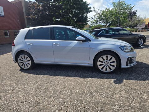 Volkswagen Golf 1.4 Golf GTE Advance Semi-Auto 5dr 40