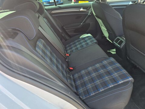 Volkswagen Golf 1.4 Golf GTE Advance Semi-Auto 5dr 54