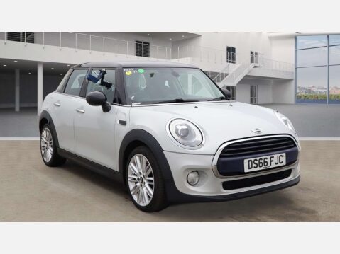 Mini Hatch 1.5 Cooper D 5dr 1