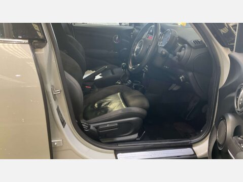 Mini Hatch 1.5 Cooper D 5dr 7