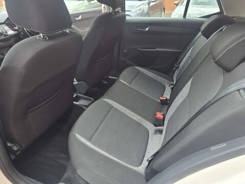 Skoda Fabia 1.0 Fabia SE Drive MPI 5dr 49