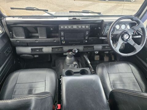 Land Rover Defender 2.5 Defender 110 Silver TD5 4WD 5dr 19