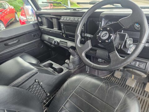 Land Rover Defender 2.5 Defender 110 Silver TD5 4WD 5dr 13