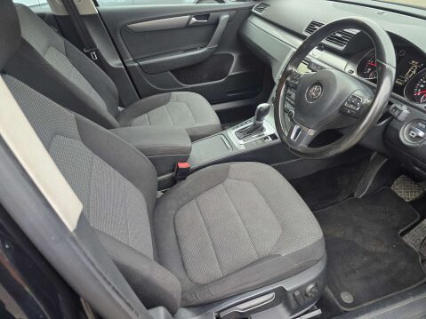 Volkswagen Passat 2.0 Passat Highline TDI BlueMotion Technology Semi-Auto 4dr 45
