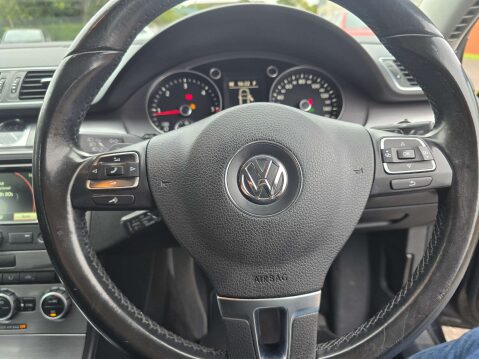 Volkswagen Passat 2.0 Passat Highline TDI BlueMotion Technology Semi-Auto 4dr 56