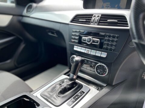 Mercedes-Benz C Class 1.8 C180 BlueEfficiency AMG Sport G-Tronic+ Euro 5 (s/s) 2dr 26