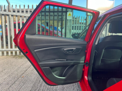 SEAT Leon 2.0 TDI CR FR Sport Tourer DSG Euro 5 (s/s) 5dr 48