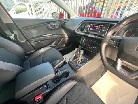 SEAT Leon 2.0 TDI CR FR Sport Tourer DSG Euro 5 (s/s) 5dr 29