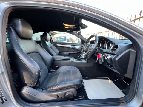 Mercedes-Benz C Class 2.1 C220 CDI AMG Sport Edition G-Tronic+ Euro 5 (s/s) 2dr 26