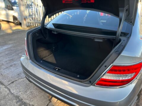 Mercedes-Benz C Class 2.1 C220 CDI AMG Sport Edition G-Tronic+ Euro 5 (s/s) 2dr 21