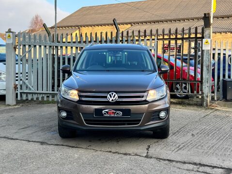 Volkswagen Tiguan 2.0 TDI BlueMotion Tech Match DSG 4WD Euro 5 (s/s) 5dr 8