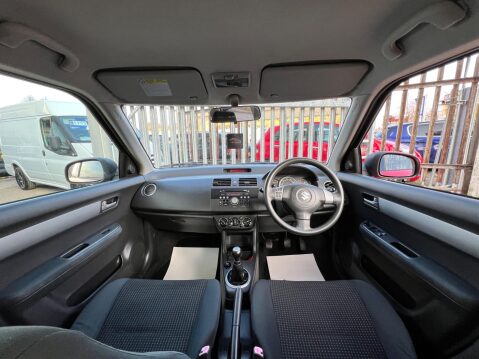 Suzuki Swift 1.5 GLX 5dr 21