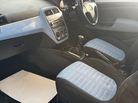 Fiat Grande Punto 1.2 Dynamic 3dr 25