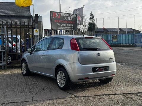 Fiat Grande Punto 1.2 Dynamic 3dr 29