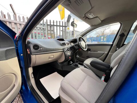 Renault Clio 1.5 dCi Expression 5dr 41