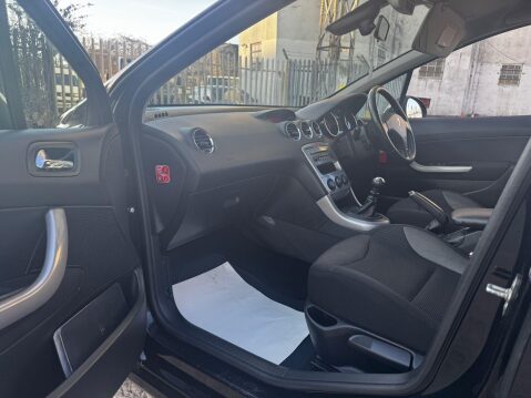 Peugeot 308 1.6 HDi FAP Sport 5dr 31