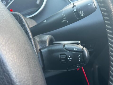 Peugeot 308 1.6 HDi FAP Sport 5dr 37