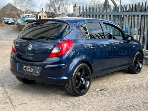 Vauxhall Corsa 1.2i ecoFLEX 16V Exclusiv Euro 5 (s/s) 5dr (A/C) 9