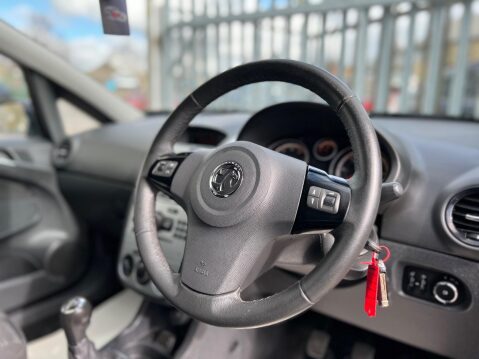 Vauxhall Corsa 1.2i ecoFLEX 16V Exclusiv Euro 5 (s/s) 5dr (A/C) 29