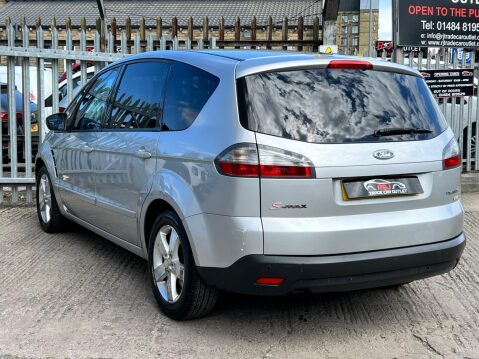 Ford S-Max 2.0 TDCi Titanium 5dr 17