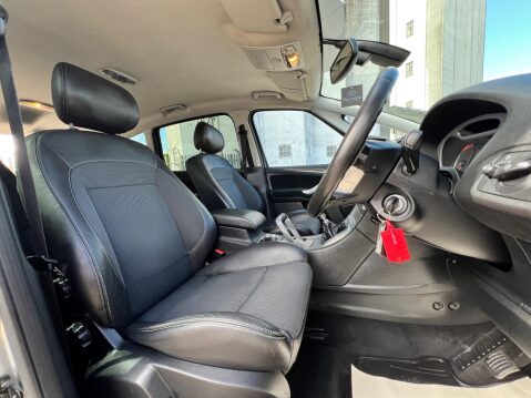 Ford S-Max 2.0 TDCi Titanium 5dr 41