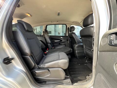 Ford S-Max 2.0 TDCi Titanium 5dr 47