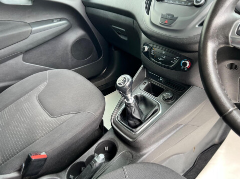 Ford Transit Courier 1.5 TDCi Limited L1 Euro 6 5dr 32