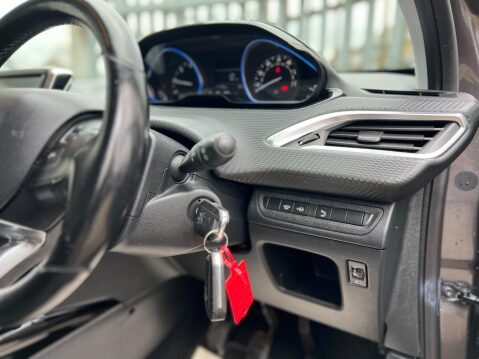 Peugeot 2008 1.6 BlueHDi Allure Euro 6 5dr 41