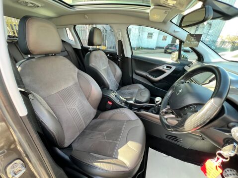 Peugeot 2008 1.6 BlueHDi Feline Euro 6 (s/s) 5dr (Calima) 30