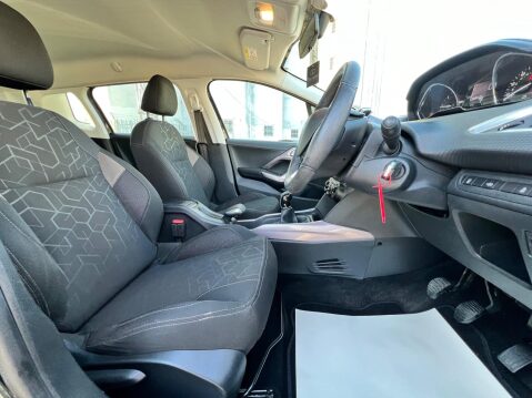 Peugeot 2008 1.6 e-HDi Active Euro 5 (s/s) 5dr 23