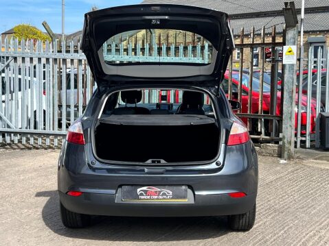 Renault Megane 1.5 dCi Dynamique TomTom Euro 5 5dr 18