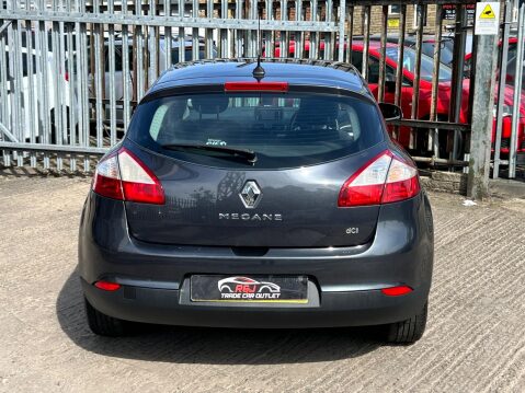 Renault Megane 1.5 dCi Dynamique TomTom Euro 5 5dr 17