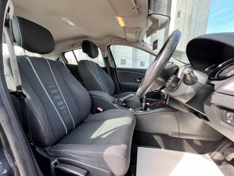Renault Megane 1.5 dCi Dynamique TomTom Euro 5 5dr 25