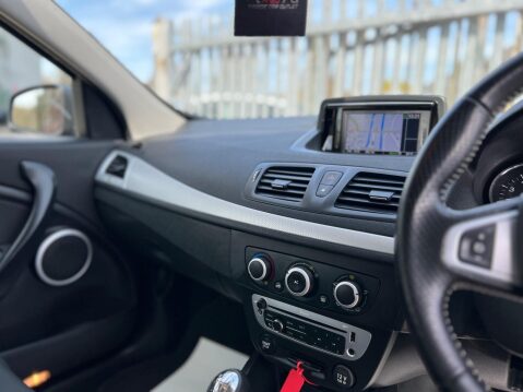 Renault Megane 1.5 dCi Dynamique TomTom Euro 5 5dr 33