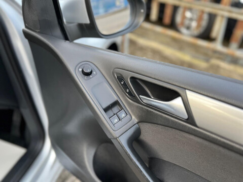 Volkswagen Golf 1.6 TDI S Euro 5 5dr 36