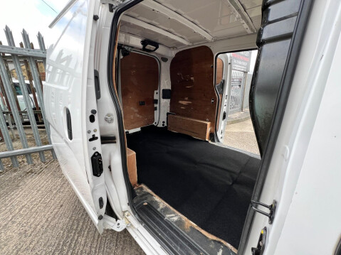 Nissan NV200 1.5 dCi Acenta SWB Euro 6 6dr 16