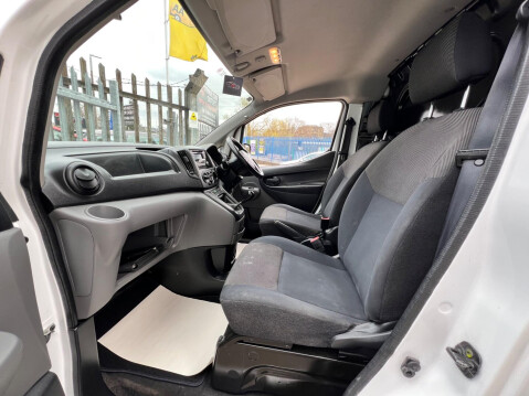 Nissan NV200 1.5 dCi Acenta SWB Euro 6 6dr 40