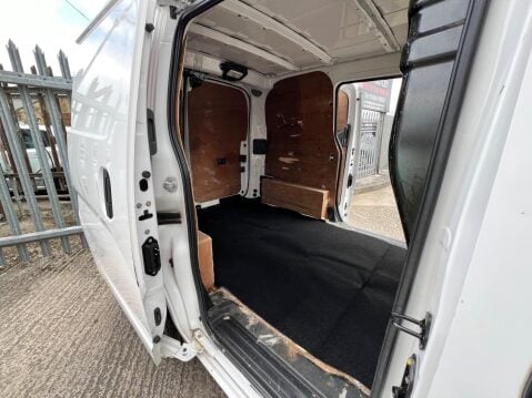 Nissan NV200 1.5 dCi Acenta SWB Euro 6 6dr 16