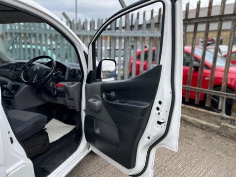 Nissan NV200 1.5 dCi Acenta SWB Euro 6 6dr 37
