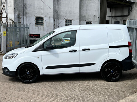 Ford Transit Courier 1.5 TDCi L1 Euro 6 5dr 10