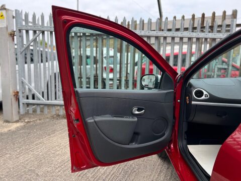 Renault Clio 1.2 I-Music Euro 5 5dr 53