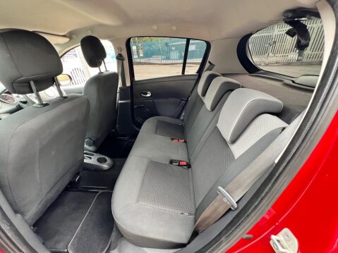 Renault Clio 1.2 I-Music Euro 5 5dr 56