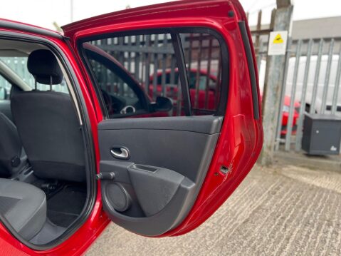 Renault Clio 1.2 I-Music Euro 5 5dr 47