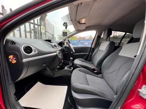 Renault Clio 1.2 I-Music Euro 5 5dr 51