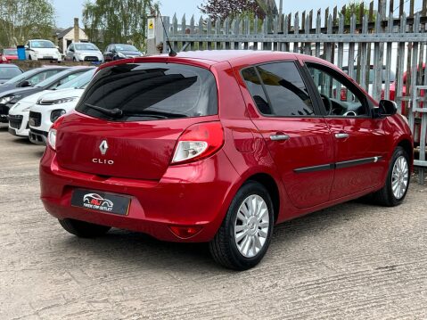 Renault Clio 1.2 I-Music Euro 5 5dr 17